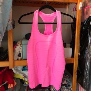 Lululemon tank